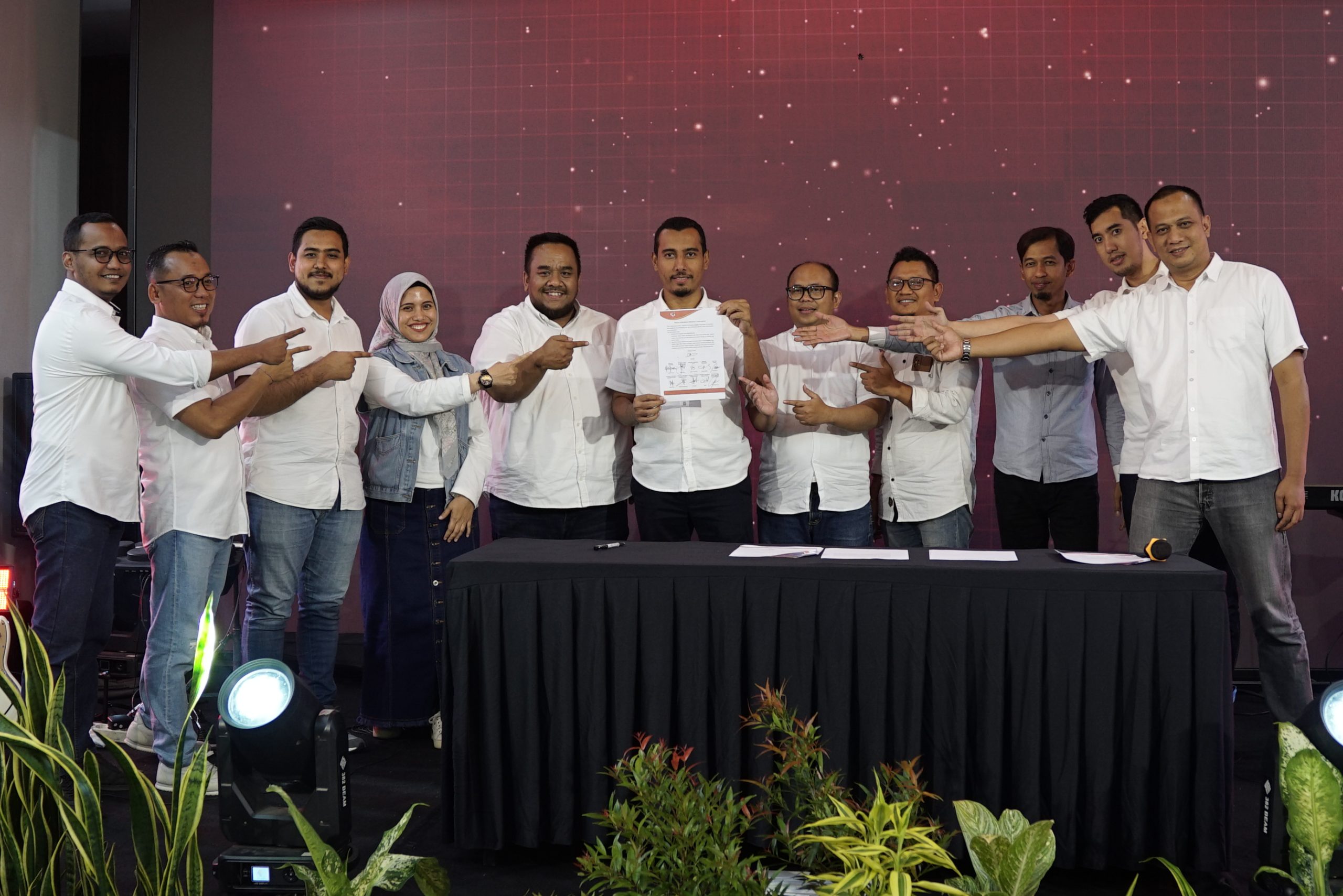 milad ke-19 sapphire grup, luncurkan siproper