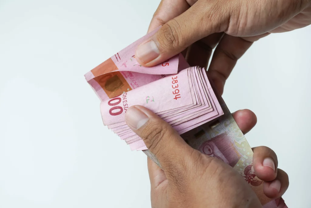 dampak rupiah melemah