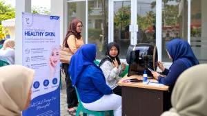 skincheck gratis di kegiatan donor darah massal Sapphire Grup